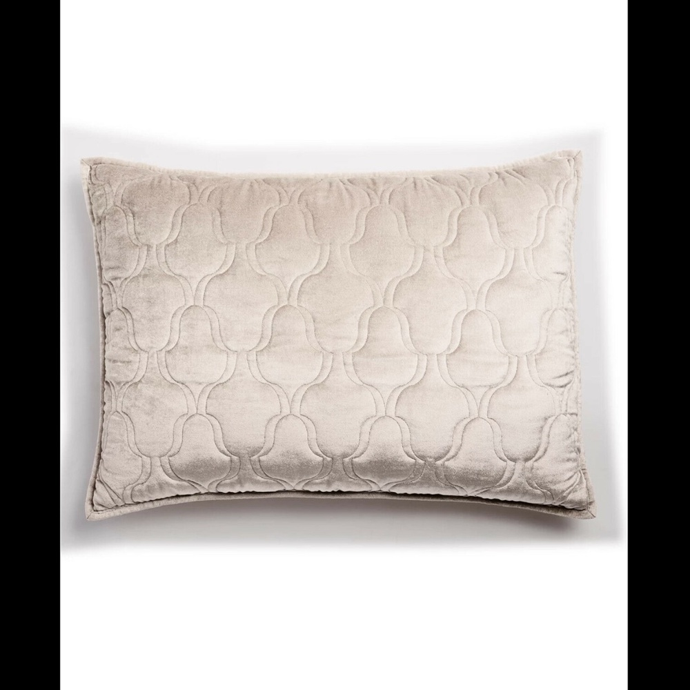NIB [ 1 King ] Quilted Velvet‎ Sham for Hotel Collection Contour - Picture 11 of 12